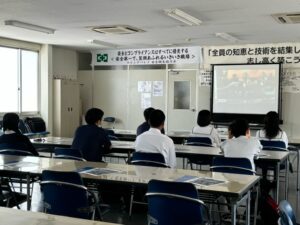 倉敷翆松高校との企業見学の実施