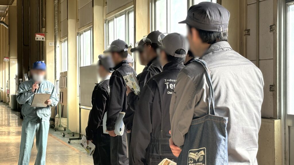 岡山商科大学附属高等学校の生徒が企業見学に訪れました